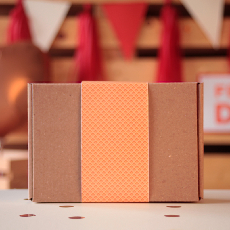 Esparce la felicidad